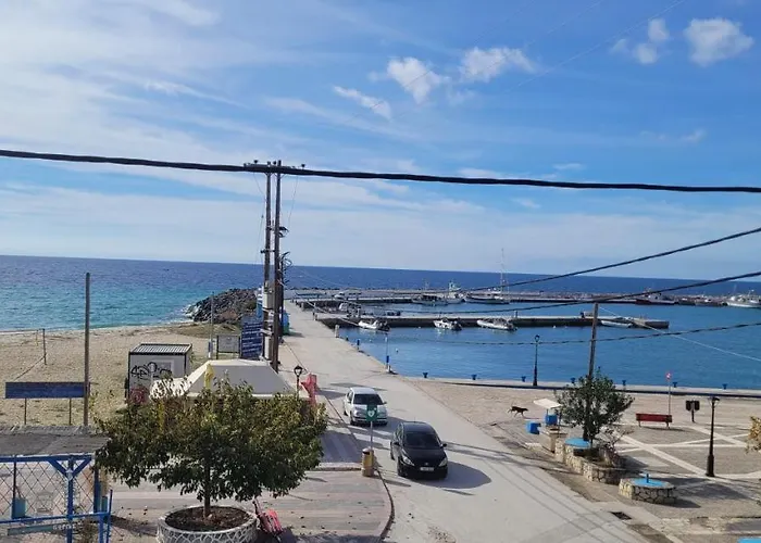 Sea View Apartment *
